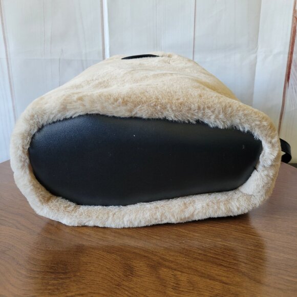 House of Harlow1960 Cream & Black Bucket Crossbody Purse Bag. Faux Fur EUC - Picture 3 of 16